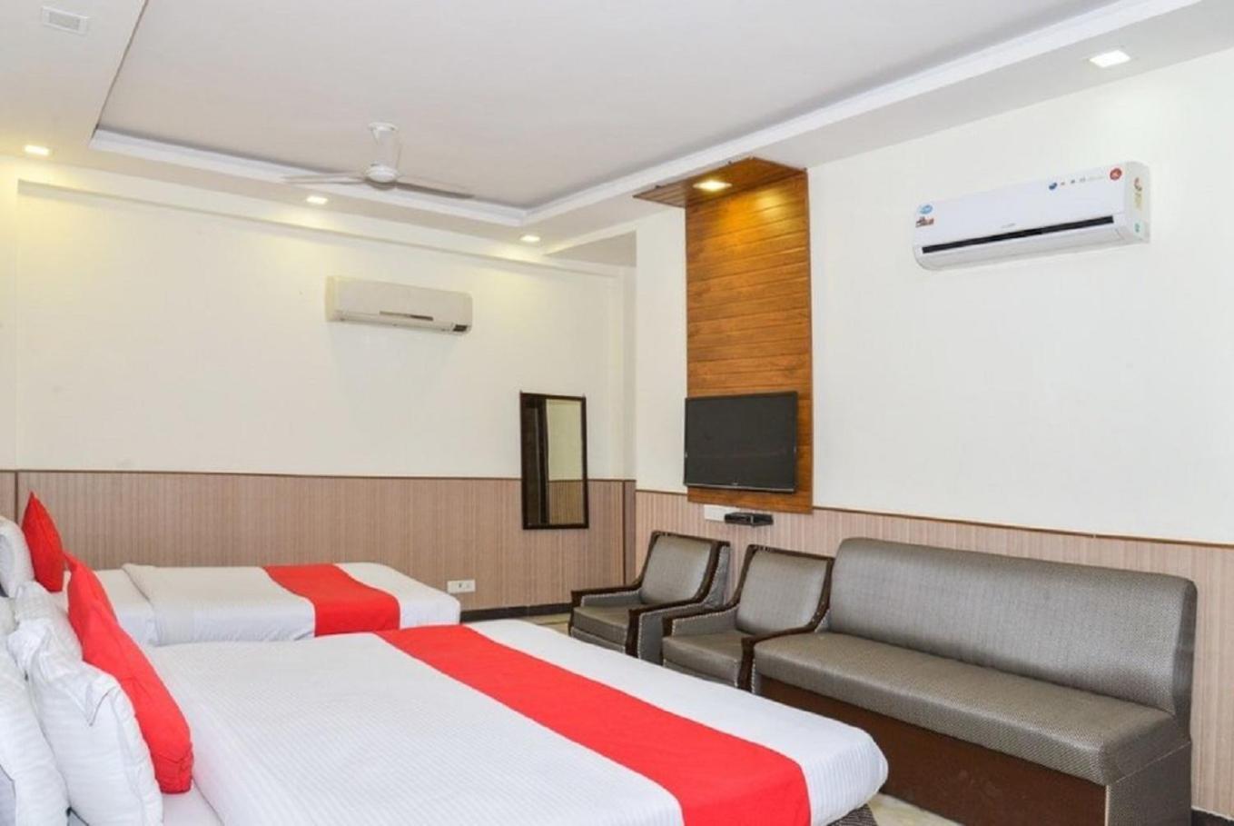 Hotel Shanti House New Delhi Karnail Singh Stadium Gate No 1 Dış mekan fotoğraf