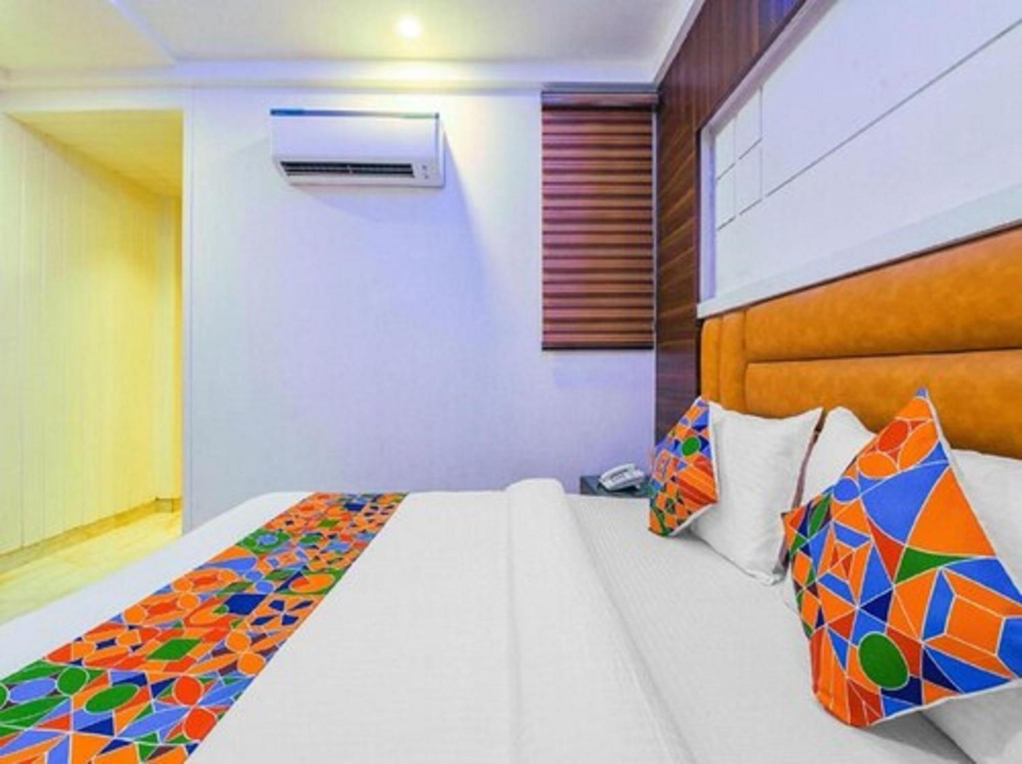 Hotel Shanti House New Delhi Karnail Singh Stadium Gate No 1 Dış mekan fotoğraf
