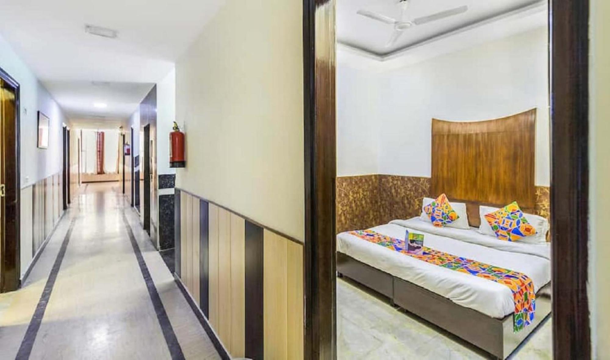Hotel Shanti House New Delhi Karnail Singh Stadium Gate No 1 Dış mekan fotoğraf
